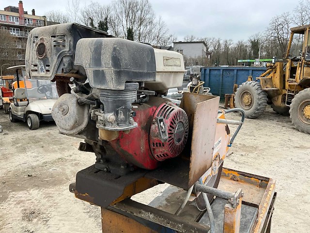 Elwebo tafelslijpmachine - afbeelding 5 van  16