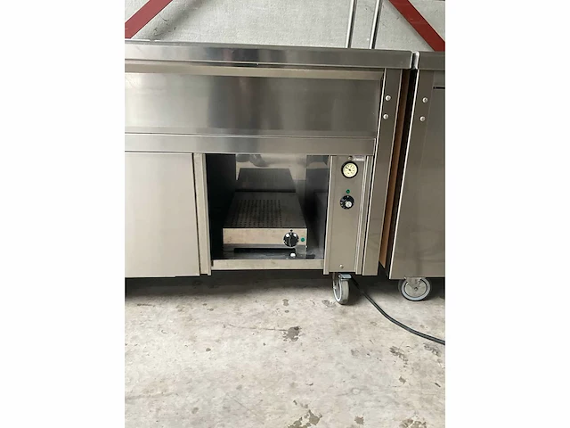 Emainox - warm en koud uitgifte buffet - afbeelding 17 van  26
