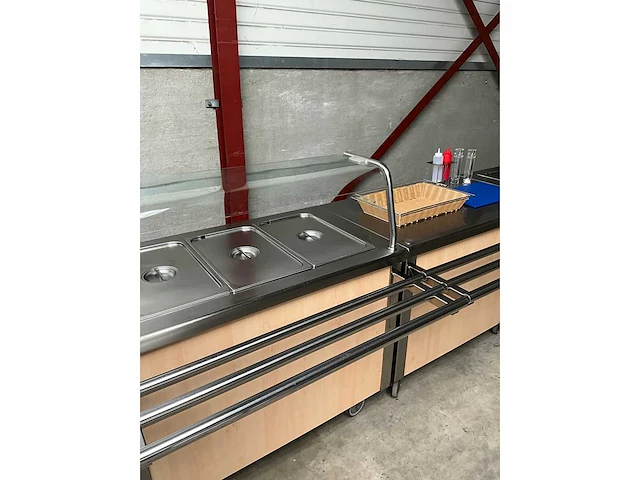 Emainox - warm en koud uitgifte buffet - afbeelding 26 van  26