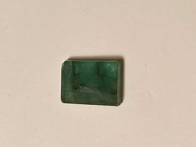 Emerald rechthoekig gevormd-natuurlijk groen gewonnen -4,2 cts - afbeelding 5 van  5
