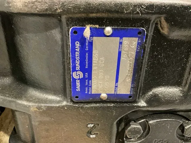 Emi-sauer hydraulisch aggregaat (2x) - afbeelding 4 van  4
