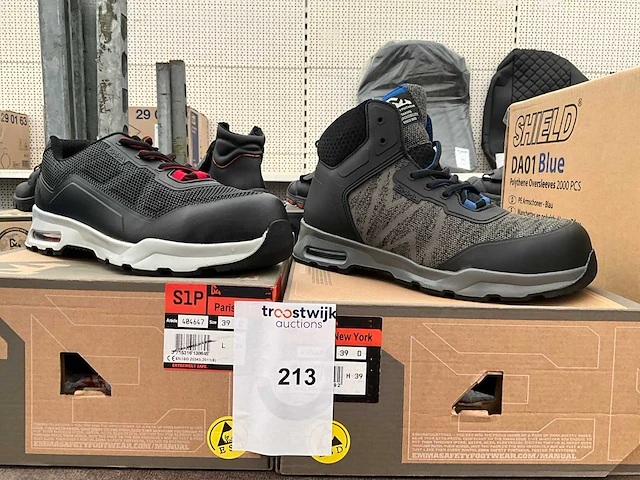 Emma. werkschoenen. (2x) - afbeelding 1 van  3