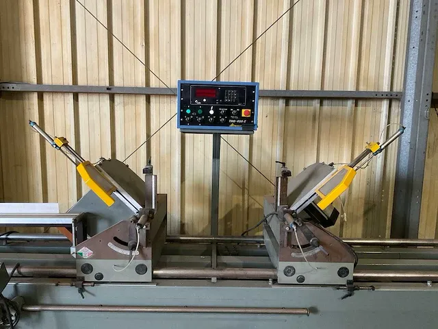 Emmegi nova 450/trd-450-e aluminium dubbel kop afkortcirkelzaagmachine - afbeelding 11 van  16