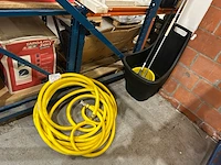 Emmer, borstel, buis - afbeelding 1 van  6