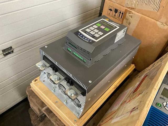 Emotron tsa52-450 23nnn-aa- softstarter - afbeelding 1 van  9