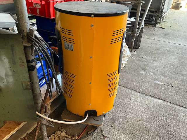 Energic plus ar-d 48-100 batterijlader - afbeelding 2 van  4