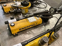 Enerpac handpomp - afbeelding 1 van  2