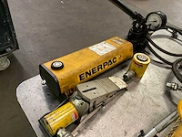 Enerpac handpomp - afbeelding 1 van  2