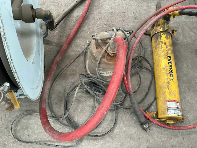 Enerpac p80 hydraulische handpomp - afbeelding 4 van  5