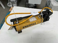 Enerpac p802 hydraulische handpomp - afbeelding 2 van  3