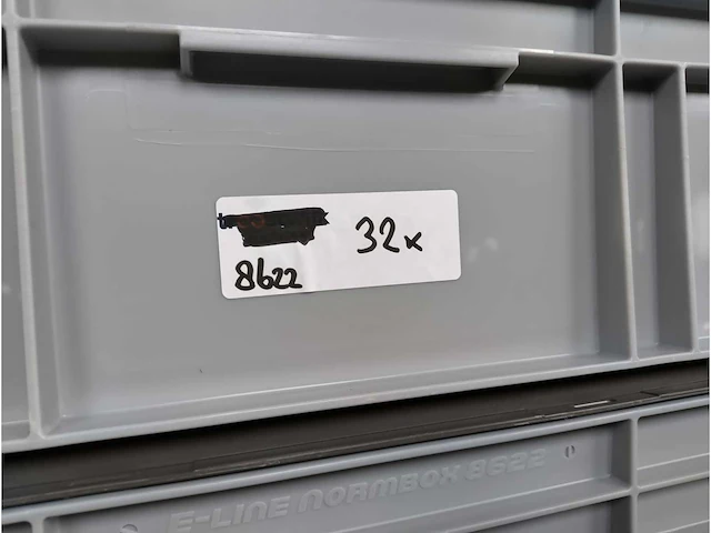 Engels - e-line normbox 8622 - magazijnbak (32x) - afbeelding 7 van  7