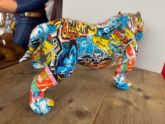 Engelse bulldog staand graffiti h22,5cm - afbeelding 3 van  3