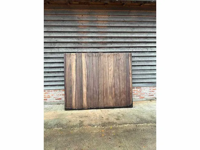 Enkele poort padouk vlak op het kader (170,5 cmb x 140 cmh) - afbeelding 2 van  2