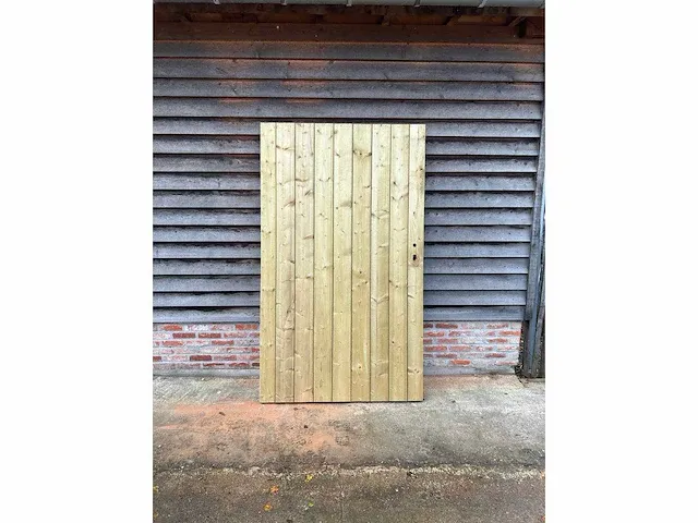 Enkele poort thermowood grenen kader + beplanking geïmpregneerde grenen vlak op het kader ( 109 cmb x 185,5 cmh) - afbeelding 2 van  4