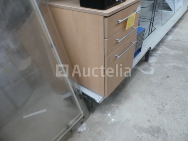 Enkelzijdige modulaire metalen rekken - afbeelding 4 van  5