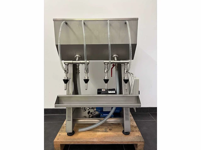 Enotecnica pillan - bacco 40e - professionele flesvuller - brewery equipment - afbeelding 1 van  4