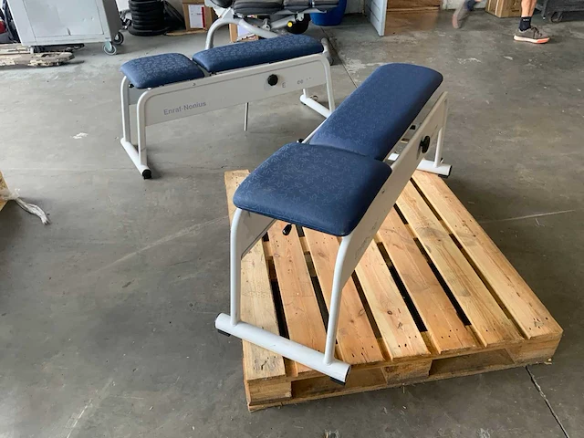 Enraf fysio adjustable bench krachtstation - afbeelding 4 van  5