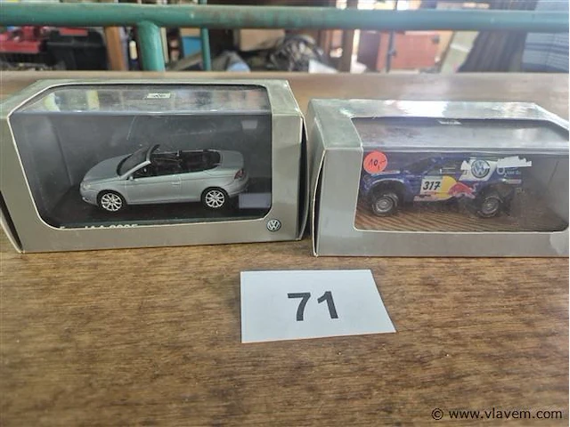 Eos en racewagen - afbeelding 1 van  3
