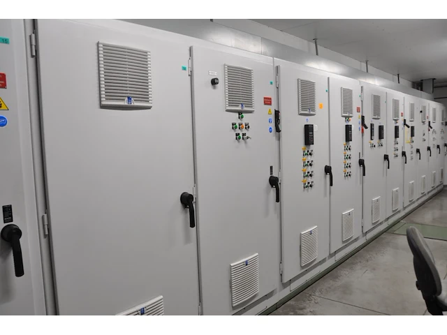 Epb furnace glasstech incl. conveyor, 2 quality control stations, 2 glass buffers - afbeelding 6 van  21