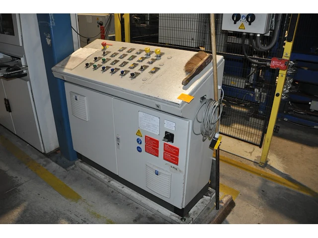 Epb-t furnace gt4 glasstech incl. heating tunnel - afbeelding 28 van  46