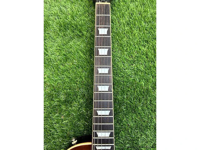 Epiphone les paul honeyburst - afbeelding 2 van  4