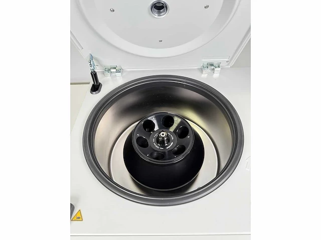 Eppendorf - 5804r - centrifugeren - - afbeelding 2 van  4