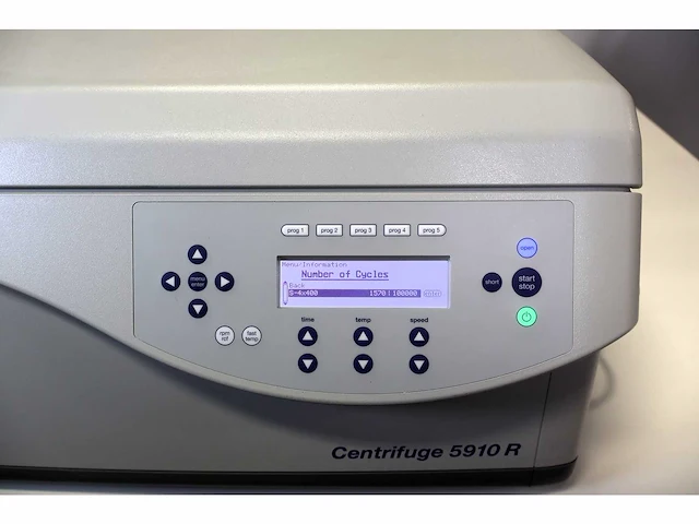 Eppendorf - 5910r - cooled centrifuge - 2019 - afbeelding 4 van  10