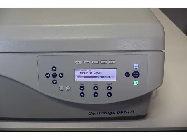 Eppendorf - 5910r - cooled centrifuge - 2019 - afbeelding 5 van  10