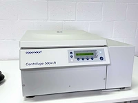 Eppendorf 5804r - gekoelde centrifuge met rotoren - afbeelding 1 van  4