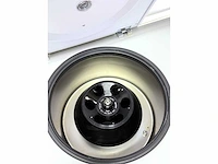 Eppendorf 5804r - gekoelde centrifuge met rotoren - afbeelding 2 van  4