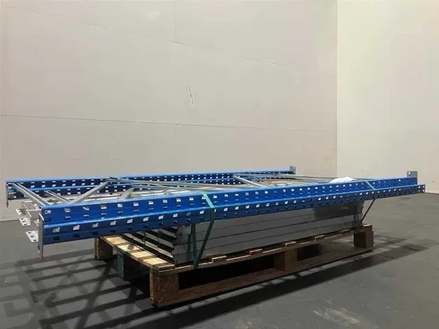 Epsivol gv metalen vloer l1600, h2000, d1000 (3niv) (240113) - afbeelding 1 van  3