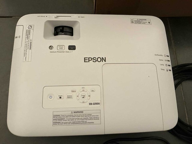 Epson beamer + projectiescherm - afbeelding 5 van  11