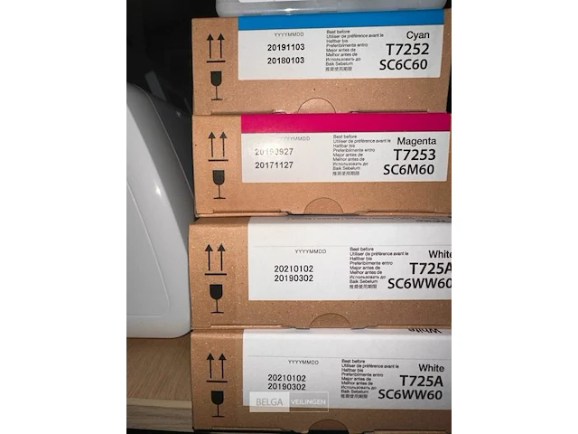 Epson f2100 5c dtg printer - afbeelding 6 van  6