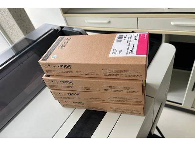 Epson kleurenprinter, groot formaat - afbeelding 5 van  8