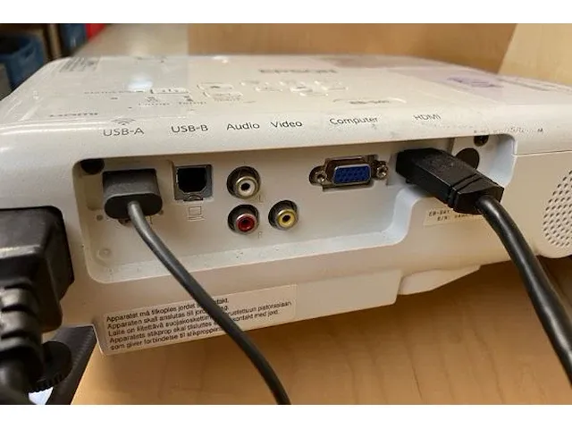 Epson lcd projector - afbeelding 7 van  9