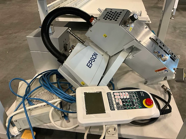 Epson t3-401s scara robot - afbeelding 1 van  14