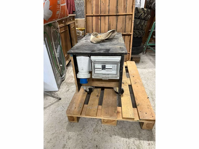Erea u222752 220>400v transformator - afbeelding 1 van  3