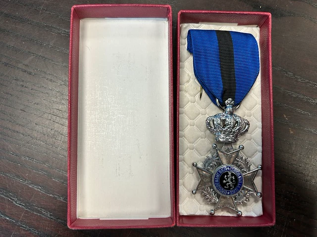 Ereteken orde van leopold ii - afbeelding 1 van  3