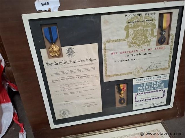 Eretekens - afbeelding 2 van  3