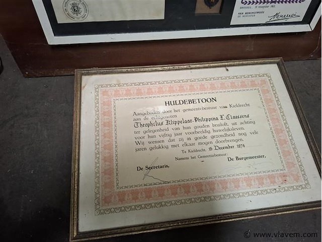 Eretekens - afbeelding 3 van  3