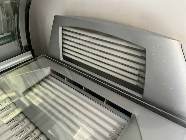 Ergoline excellence 950 zonnebank - afbeelding 4 van  13