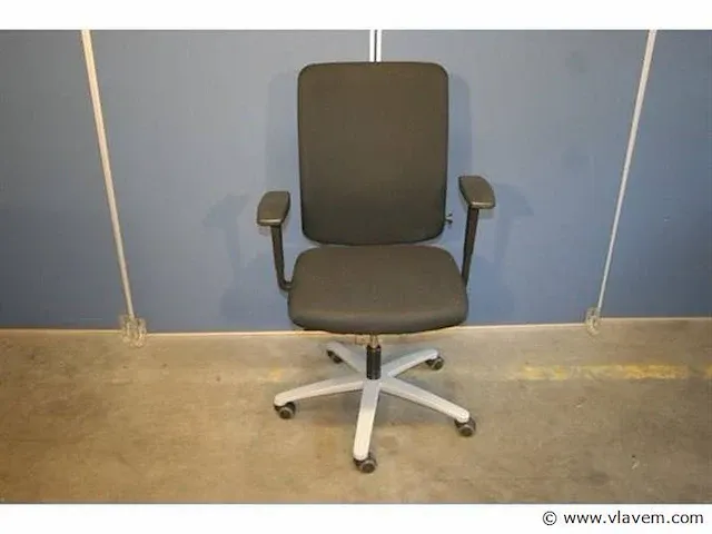 Ergonomische bureaustoel könig & neurath - afbeelding 1 van  5