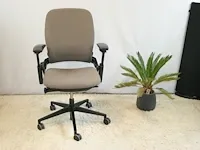 Ergonomische bureaustoel steelcase leap mokka - afbeelding 1 van  6