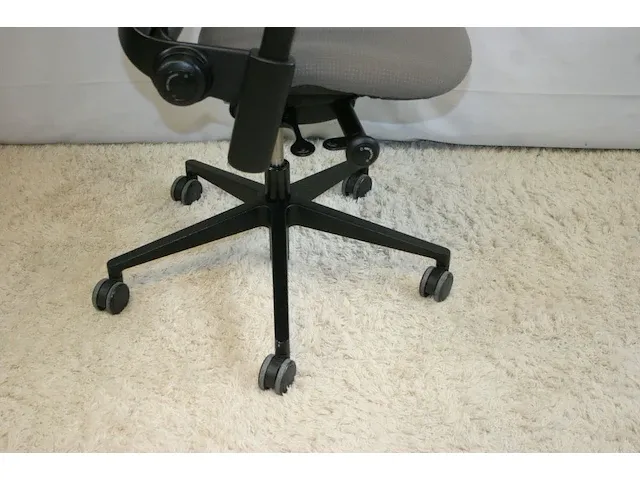 Ergonomische bureaustoel steelcase leap mokka - afbeelding 4 van  6