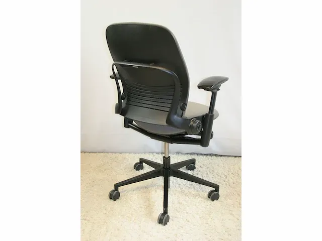 Ergonomische bureaustoel steelcase leap mokka - afbeelding 5 van  6