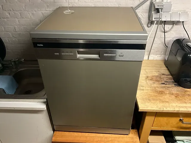 Erna vwv240rvs glazenvaatwasmachine - afbeelding 1 van  3