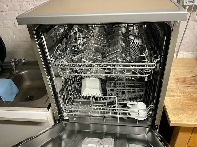 Erna vwv240rvs glazenvaatwasmachine - afbeelding 2 van  3