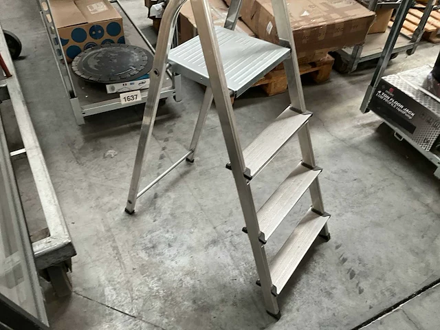 Escalo easy step trapladder - afbeelding 3 van  6