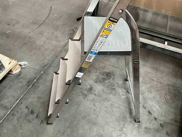 Escalo easy step trapladder - afbeelding 5 van  6