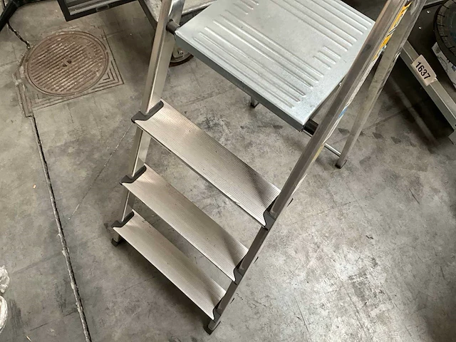 Escalo easy step trapladder - afbeelding 6 van  6